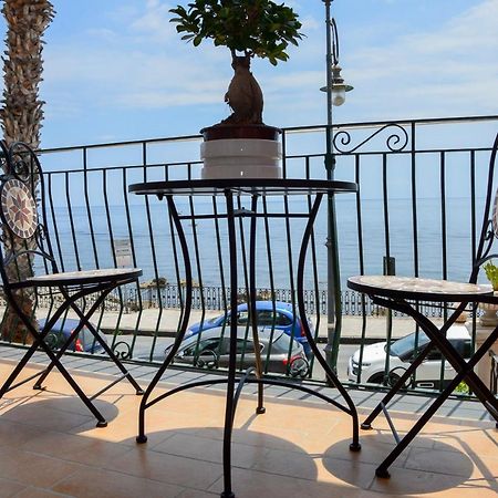 지아르디니낙소스 Sun Sea House Taormina 아파트 외부 사진
