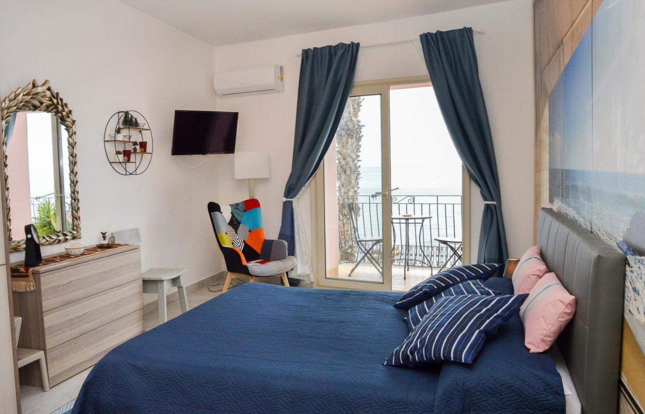 지아르디니낙소스 Sun Sea House Taormina 아파트 외부 사진