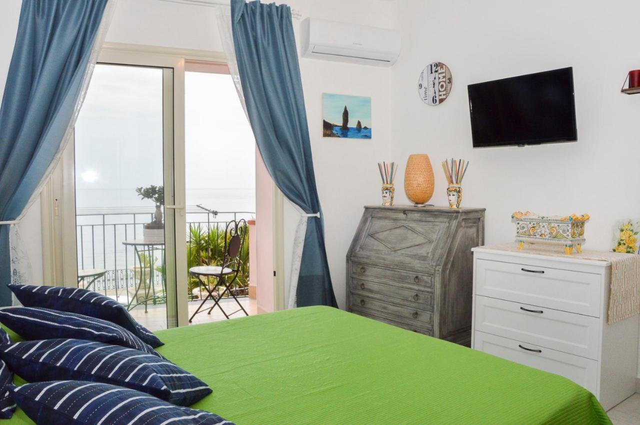 지아르디니낙소스 Sun Sea House Taormina 아파트 외부 사진