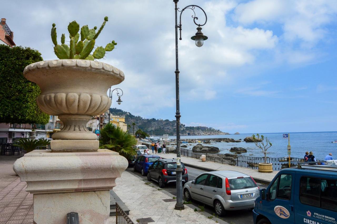 지아르디니낙소스 Sun Sea House Taormina 아파트 외부 사진
